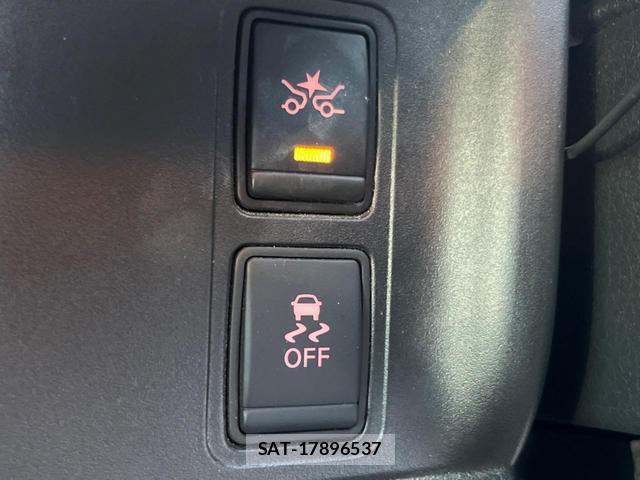 Nissan SERENA 2017-05 8362600-4