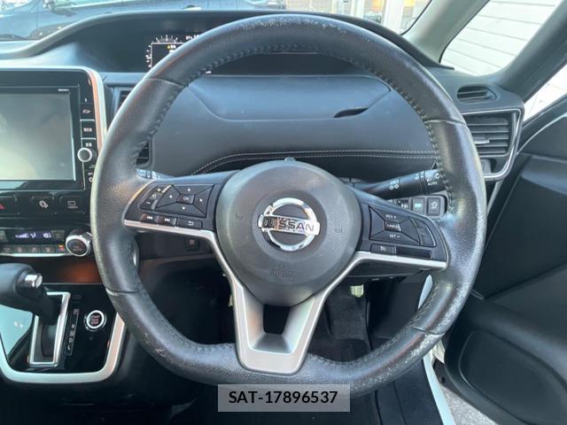 Nissan SERENA 2017-05 8362600-9