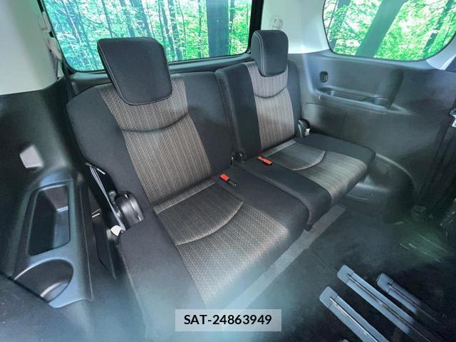 Nissan SERENA 2016-03 8362763-9