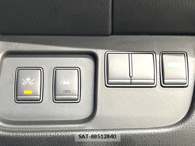 Nissan SERENA 2015-03 8362794-6