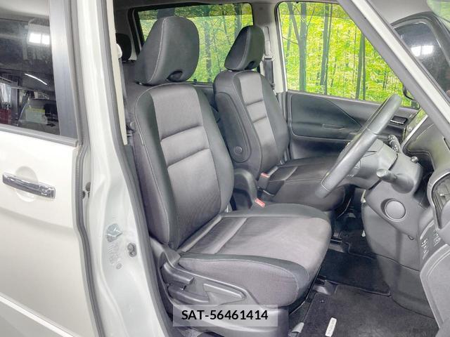 Nissan SERENA 2016-11 8363193-8