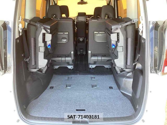 Nissan SERENA 2017-11 8363736-18