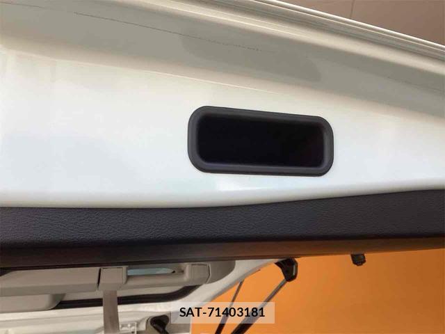 Nissan SERENA 2017-11 8363736-19