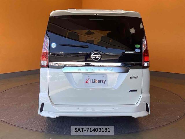 Nissan SERENA 2017-11 8363736-3