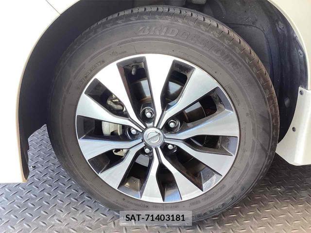 Nissan SERENA 2017-11 8363736-8
