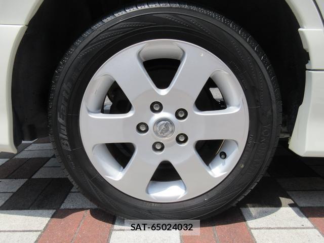 Nissan SERENA 2010-06 8363761-10
