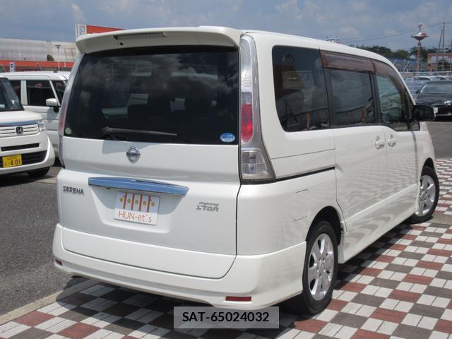 Nissan SERENA 2010-06 8363761-5