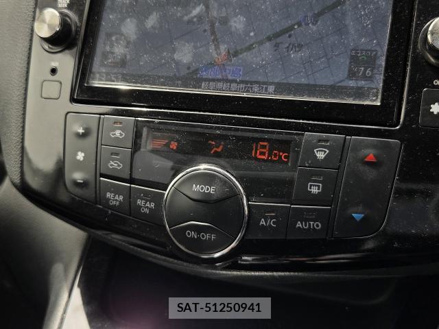 Nissan SERENA 2014-10 8363827-13