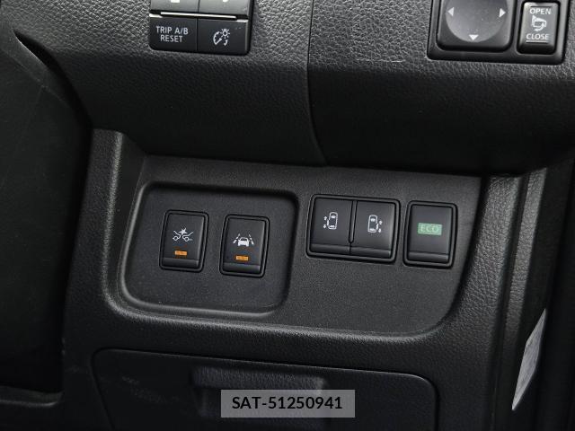 Nissan SERENA 2014-10 8363827-14