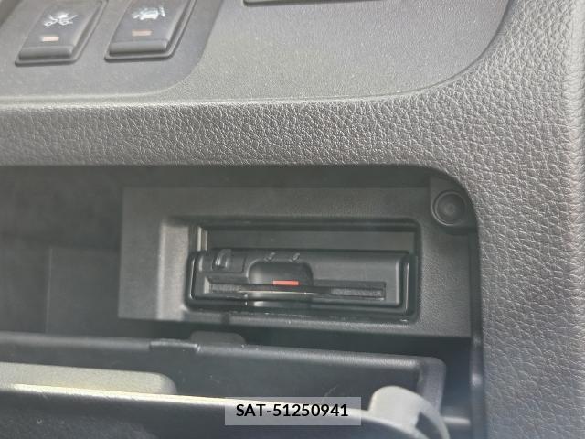 Nissan SERENA 2014-10 8363827-15