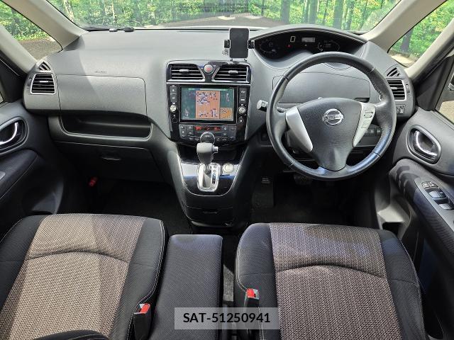 Nissan SERENA 2014-10 8363827-2