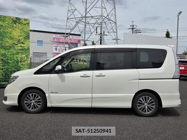 Nissan SERENA 2014-10 8363827-7