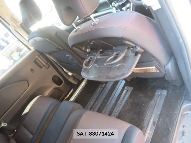 Nissan SERENA 2018-03 8363837-12