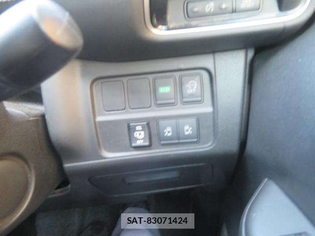 Nissan SERENA 2018-03 8363837-18