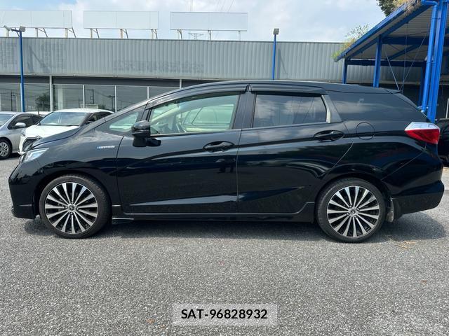 Honda SHUTTLE 2016-06 8362487-11
