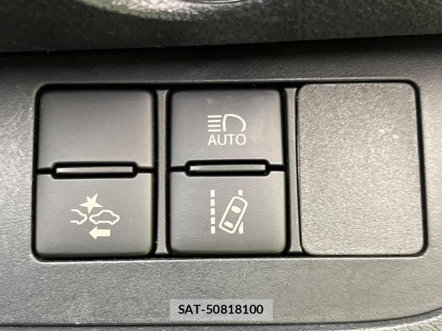 Toyota SIENTA 2022-01 8360562-4