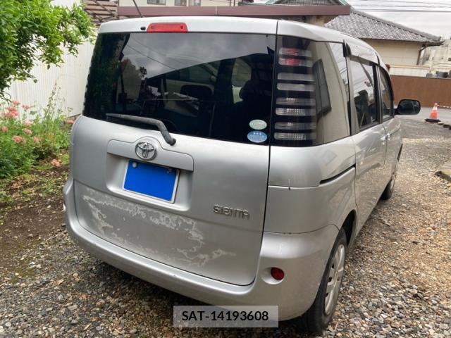 Toyota SIENTA 2005-11 8360620-1