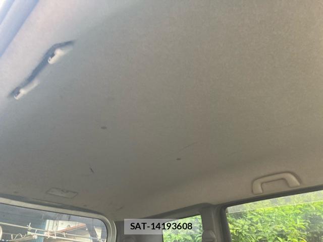 Toyota SIENTA 2005-11 8360620-11