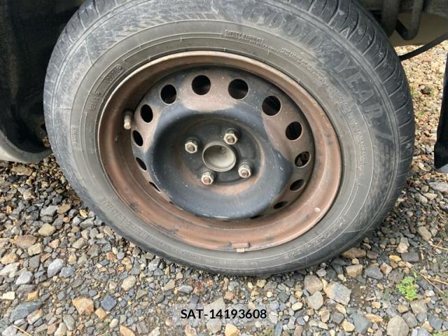 Toyota SIENTA 2005-11 8360620-5