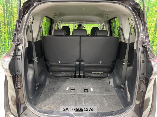 Toyota SIENTA 2017-09 8360645-11