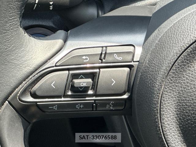 Toyota SIENTA 2022-10 8360872-16