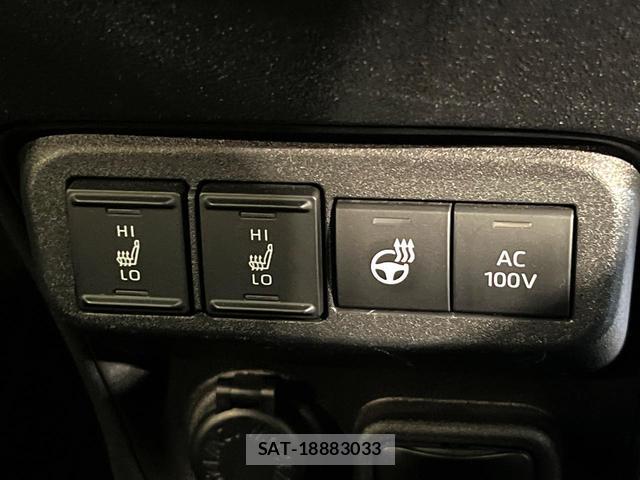 Toyota SIENTA 2023-02 8360998-6