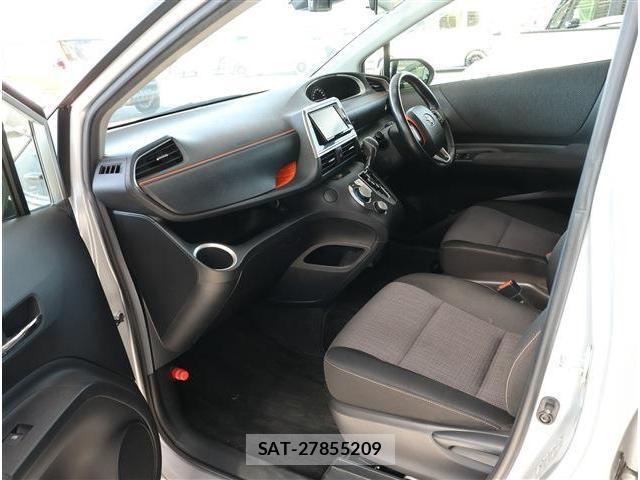 Toyota SIENTA 2019-11 8361043-15