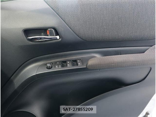 Toyota SIENTA 2019-11 8361043-5