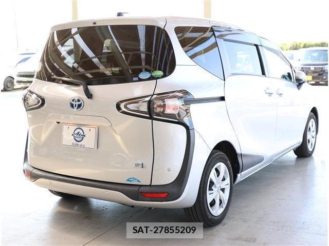 Toyota SIENTA 2019-11 8361043-6