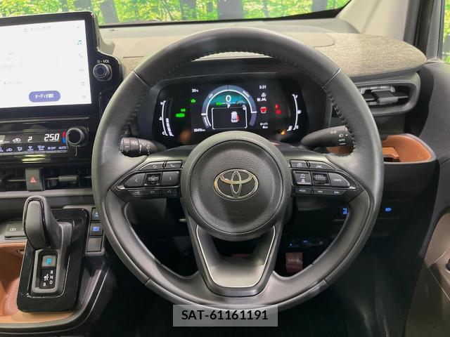 Toyota SIENTA 2023-11 8361057-10