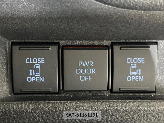 Toyota SIENTA 2023-11 8361057-4