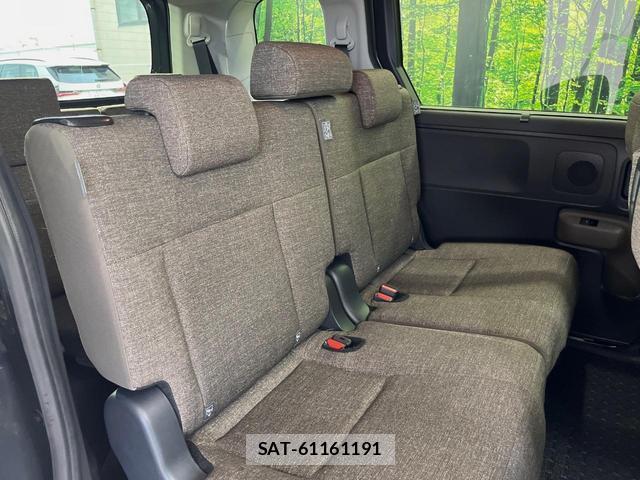 Toyota SIENTA 2023-11 8361057-7