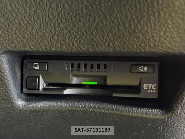 Toyota SIENTA 2019-10 8361059-6