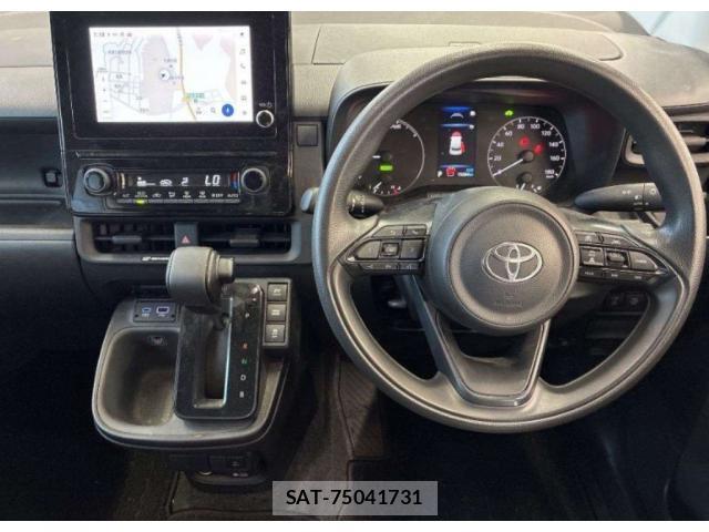 Toyota SIENTA 2023-04 8361355-2