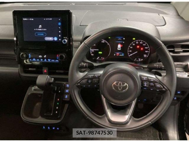 Toyota SIENTA 2023-07 8361396-2