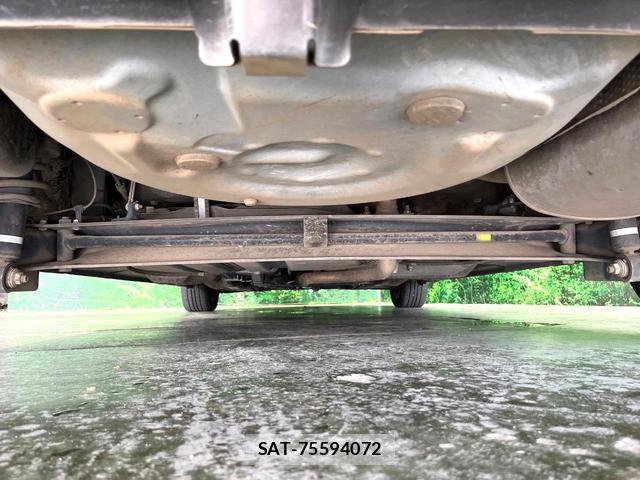 Toyota SIENTA 2019-08 8361552-18