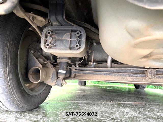 Toyota SIENTA 2019-08 8361552-19