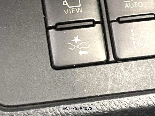 Toyota SIENTA 2019-08 8361552-5