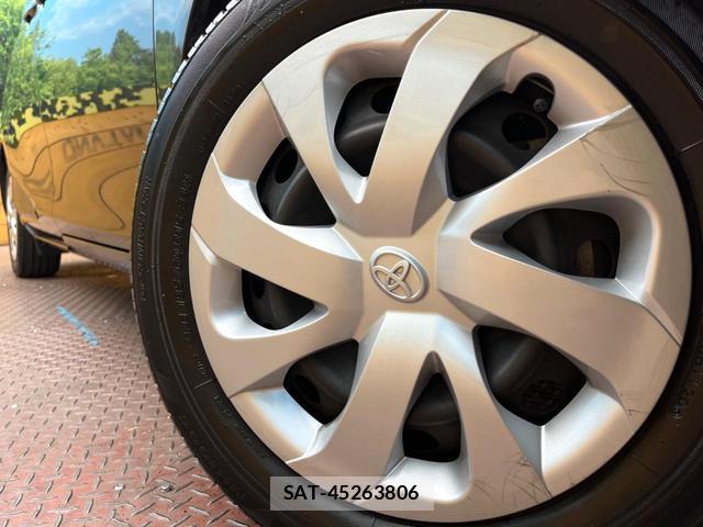 Toyota SIENTA 2016-12 8361737-13