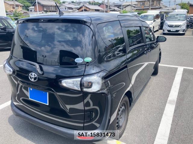 Toyota SIENTA 2017-01 8361755-13