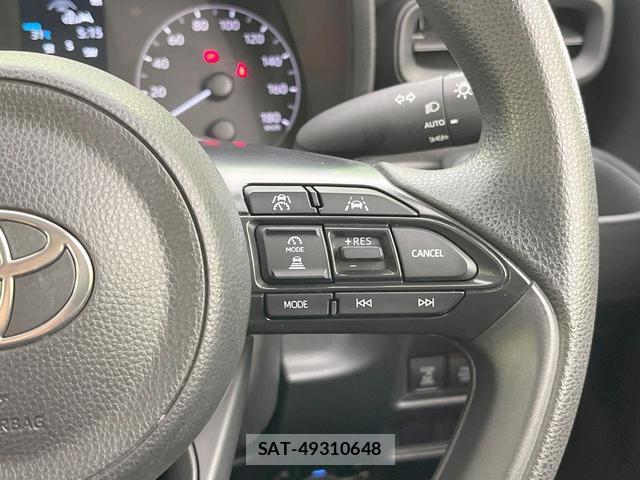 Toyota SIENTA 2023-07 8361805-6