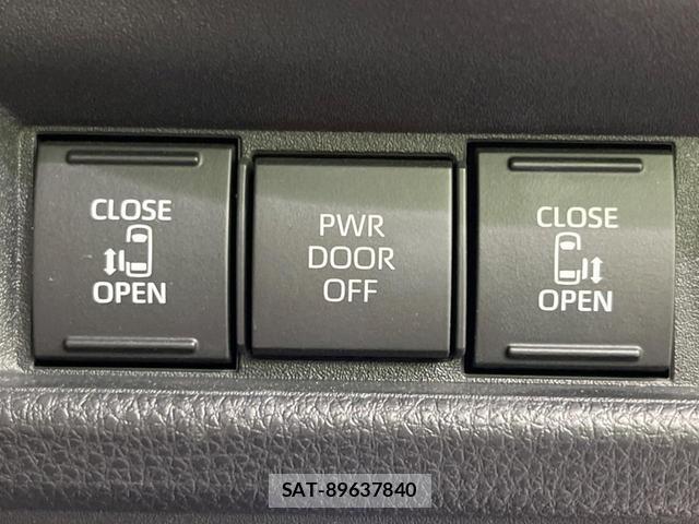 Toyota SIENTA 2023-03 8361982-6