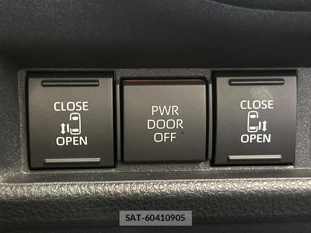 Toyota SIENTA 2023-07 8362029-2