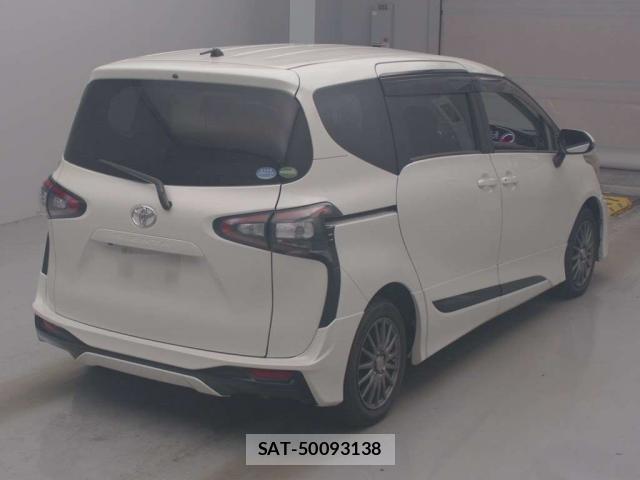 Toyota SIENTA 2016-02 8362082-1