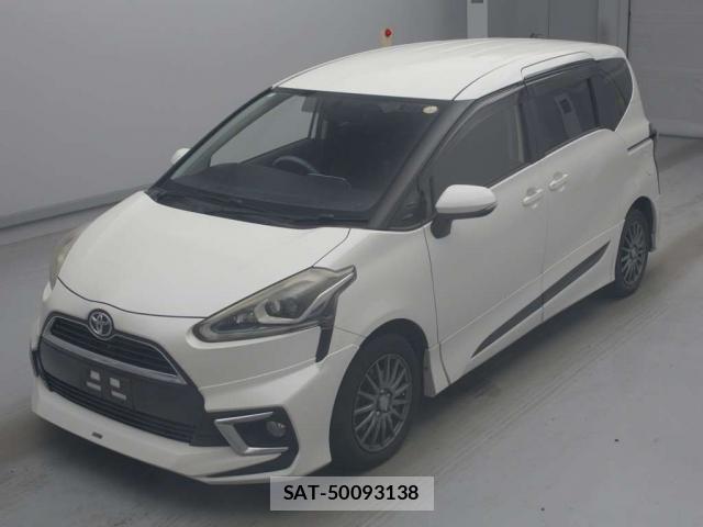 Toyota SIENTA 2016-02 8362082-11