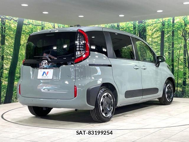 Toyota SIENTA 2026-05 8362400-17