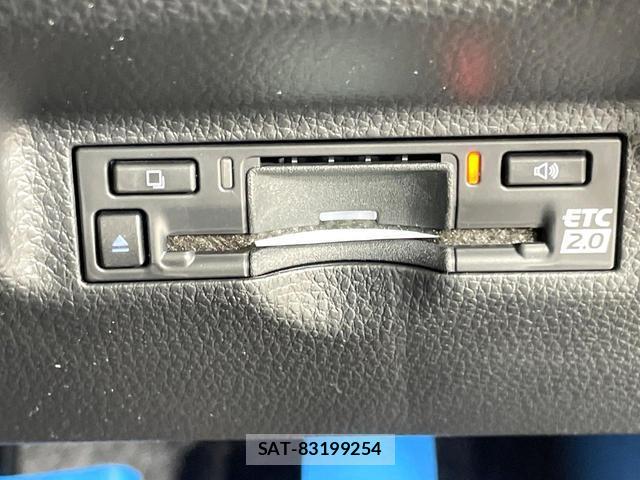 Toyota SIENTA 2026-05 8362400-6