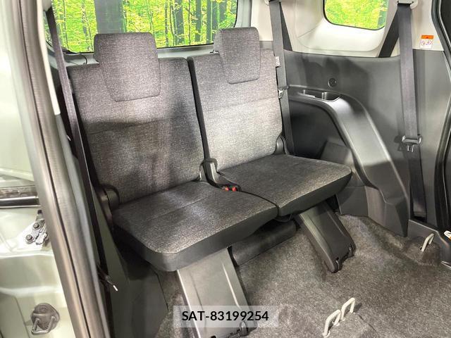 Toyota SIENTA 2026-05 8362400-9