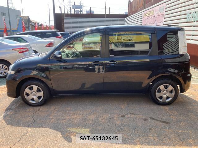 Toyota SIENTA 2014-08 8362531-11