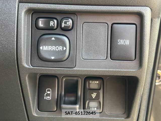 Toyota SIENTA 2014-08 8362531-8